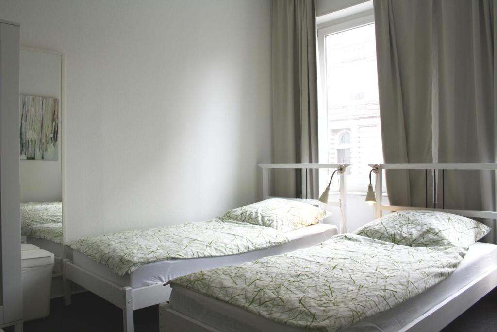 Bedpark Altona Pension Hamburgo Habitación foto